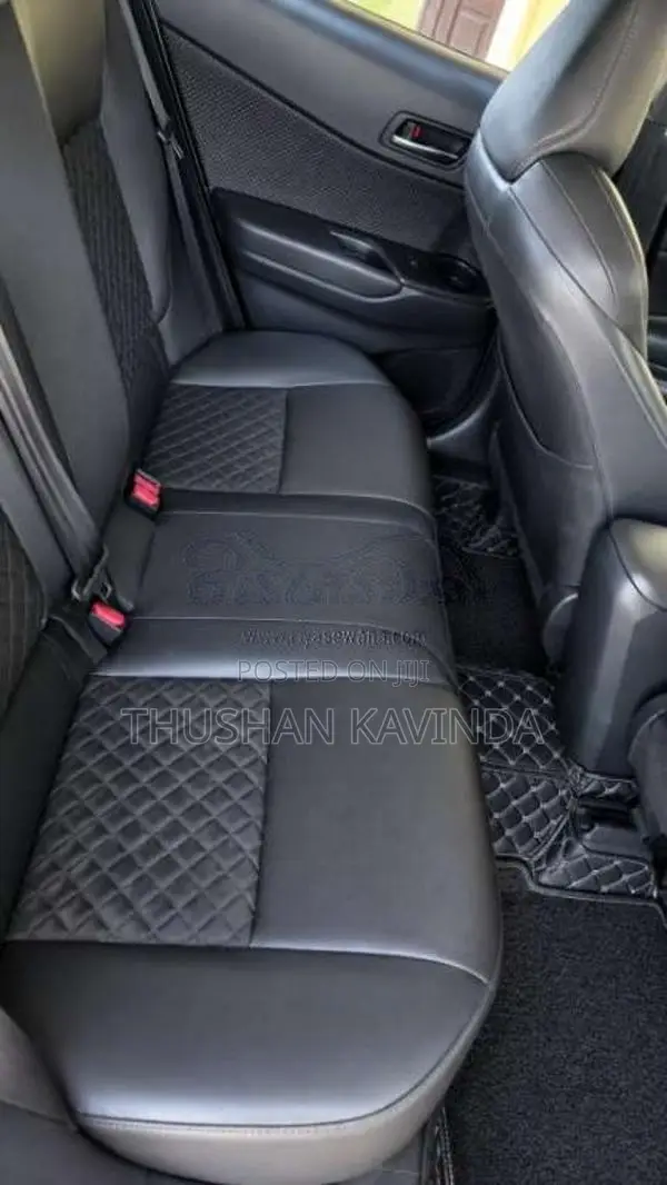 Toyota Chr 2018 SUV (Used)
