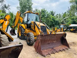 JCB 3cx 2000 Heavy-Duty (Used)