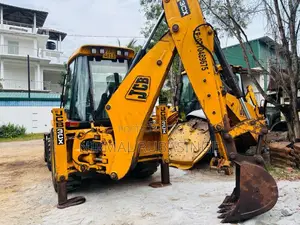 JCB 3cx 2000 Heavy-Duty (Used)