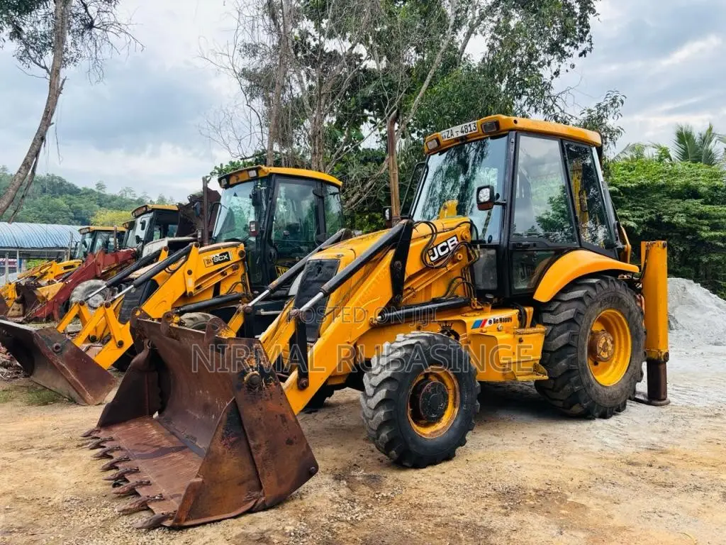 JCB 3cx 2000 Heavy-Duty (Used)
