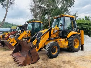 JCB 3cx 2000 Heavy-Duty (Used)