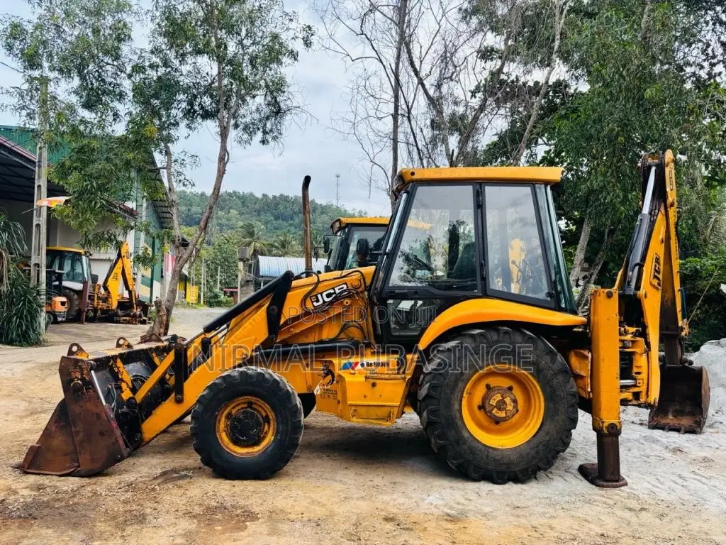 JCB 3cx 2000 Heavy-Duty (Used)