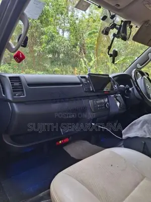 Toyota KDH 201 Super GL Dark Prime 2015 Van (Used)