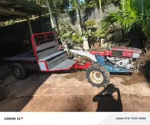 Kubota K700 2007 Tractor (Used)