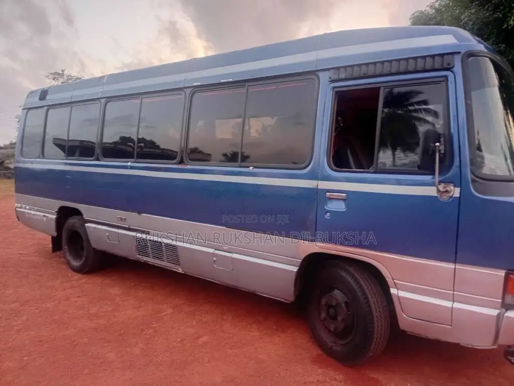 Toyota Coaster 1990 Bus (Used)