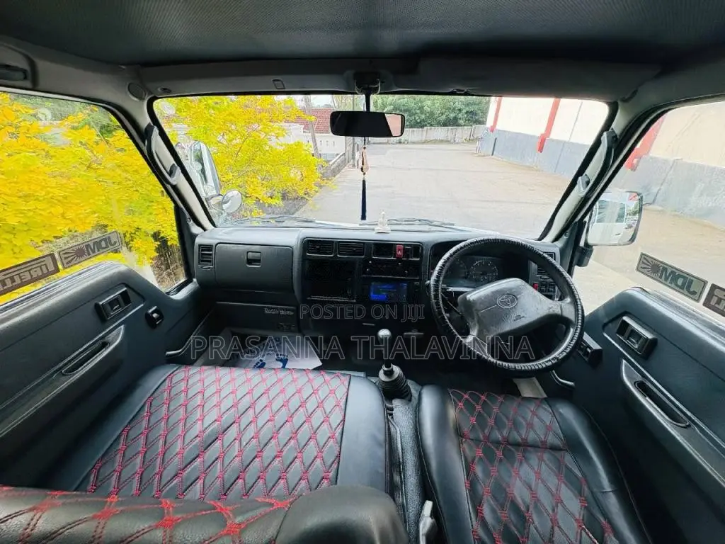 Toyota CrewCab 2001 Crew Cab (Used)