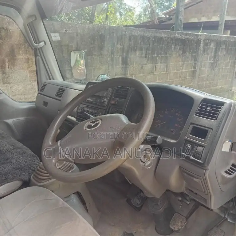 Mazda Titan 2003 Lorry (Used)