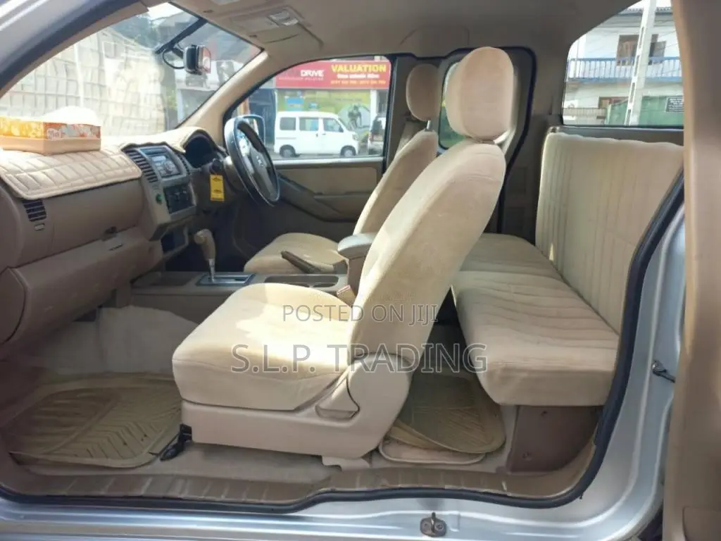 Nissan Navara 2013 Crew Cab (Used)