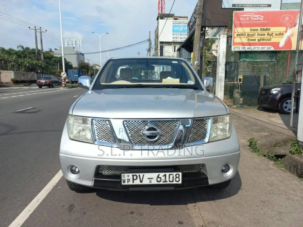 Nissan Navara 2013 Crew Cab (Used)