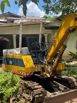 Komatsu Dash 6 2018 Heavy-Duty (Used)
