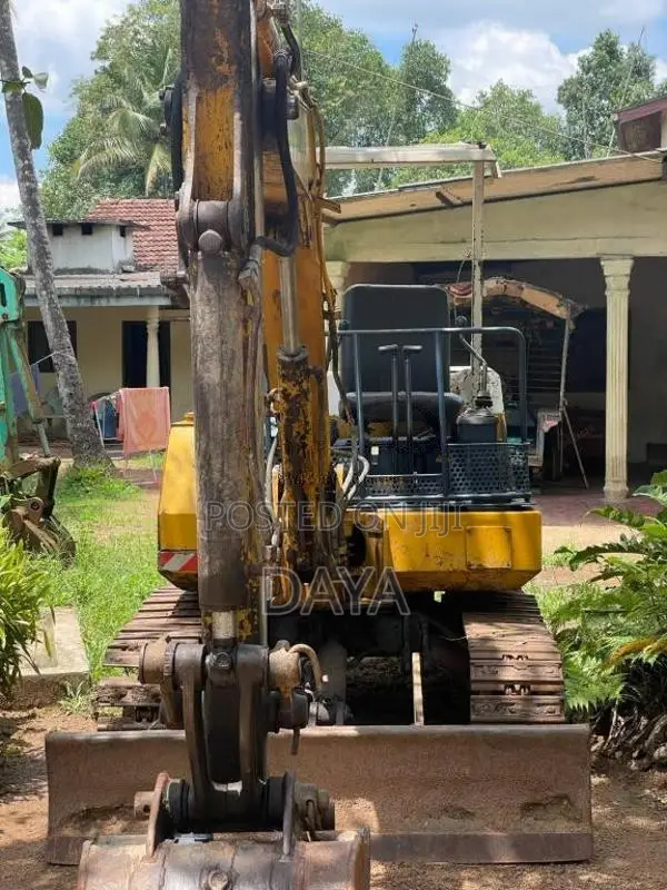 Komatsu Dash 6 2018 Heavy-Duty (Used)