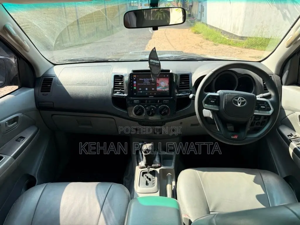 Toyota Hilux GR Sport 2007 Pickup (Used)