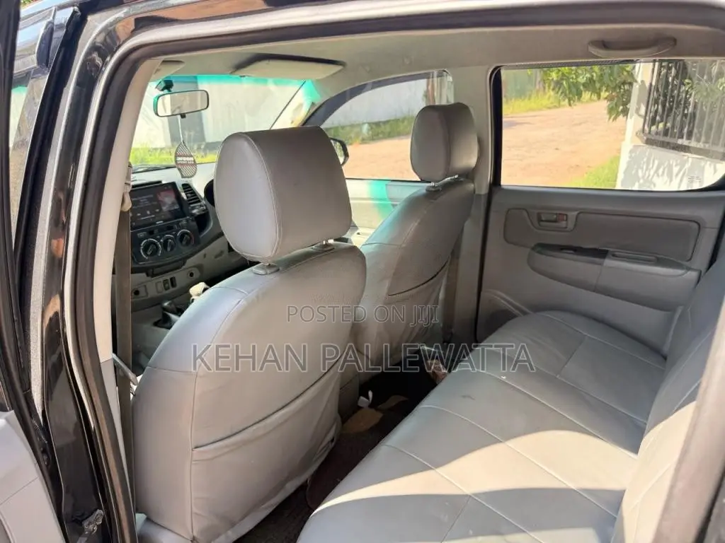 Toyota Hilux GR Sport 2007 Pickup (Used)
