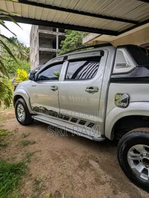 Toyota Hilux 2011 Pickup (Used)