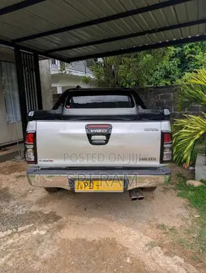 Toyota Hilux 2011 Pickup (Used)