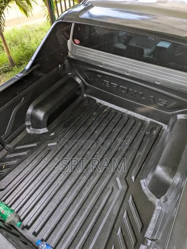 Toyota Hilux 2011 Pickup (Used)