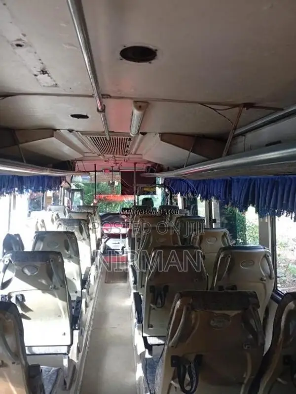 Tata Starbus 2010 Bus (Used)