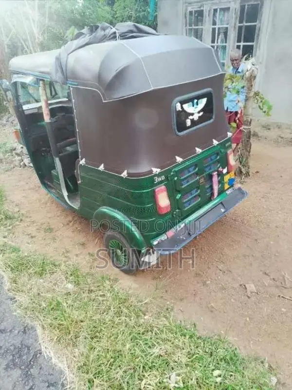 Bajaj 4 Stroke 2012 Three Wheel (Used)