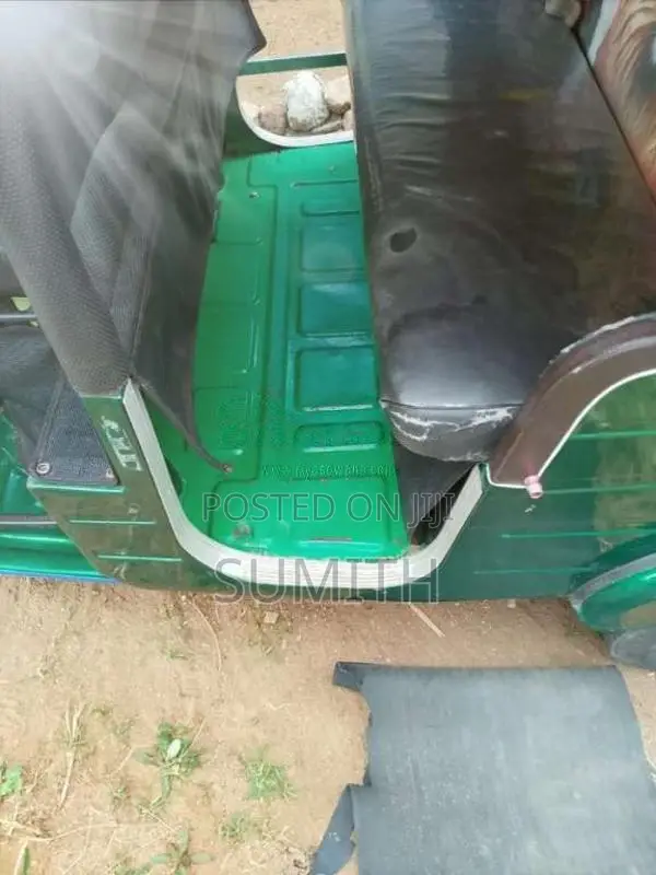 Bajaj 4 Stroke 2012 Three Wheel (Used)