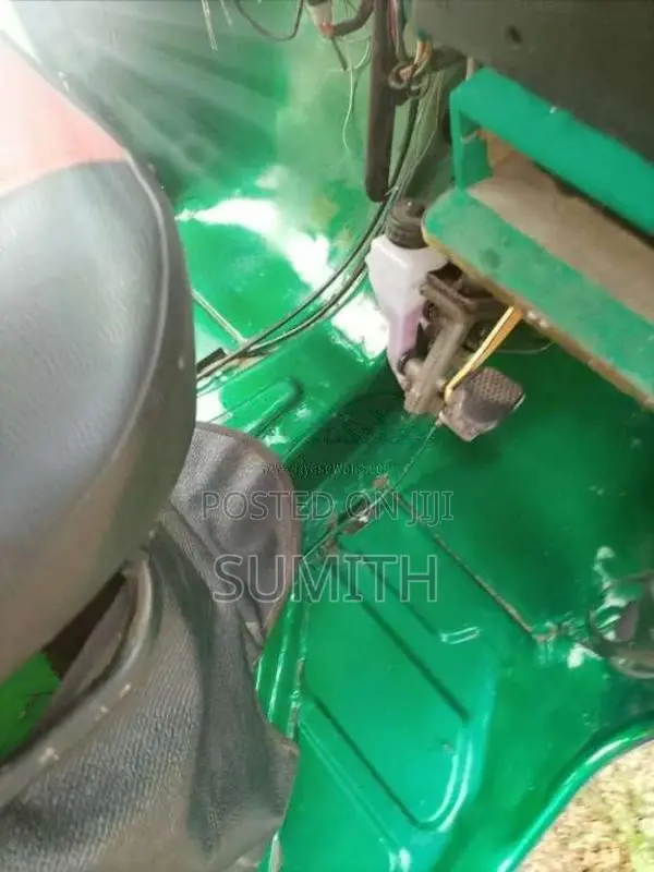Bajaj 4 Stroke 2012 Three Wheel (Used)