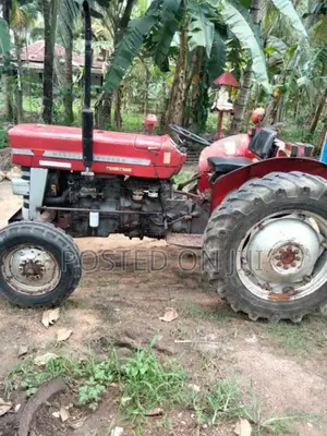 Massey-Ferguson 135 DL 1989 Tractor (Used)