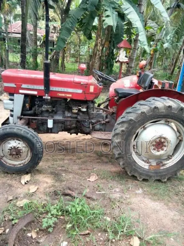 Massey-Ferguson 135 DL 1989 Tractor (Used)