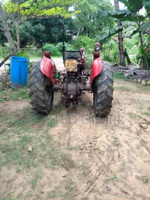 Massey-Ferguson 135 DL 1989 Tractor (Used)