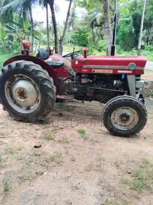 Massey-Ferguson 135 DL 1989 Tractor (Used)