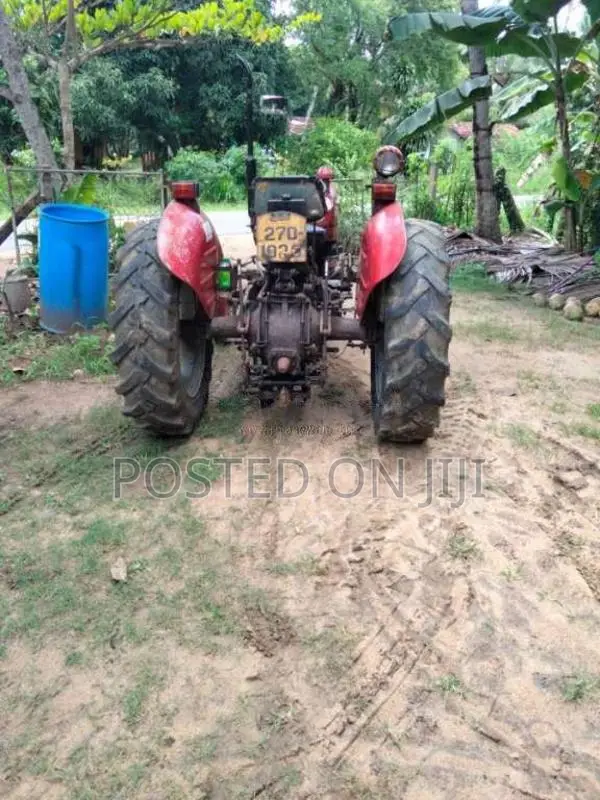 Massey-Ferguson 135 DL 1989 Tractor (Used)