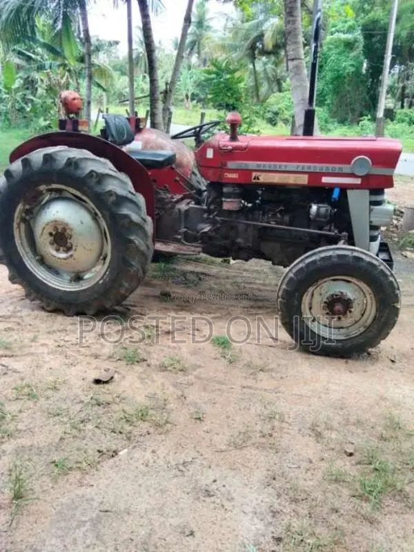Massey-Ferguson 135 DL 1989 Tractor (Used)