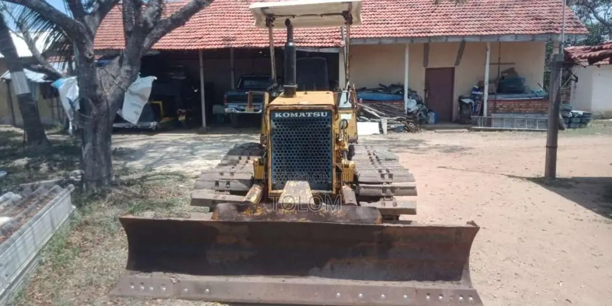 Komatsu D20P-6 1992 Heavy-Duty (Used)