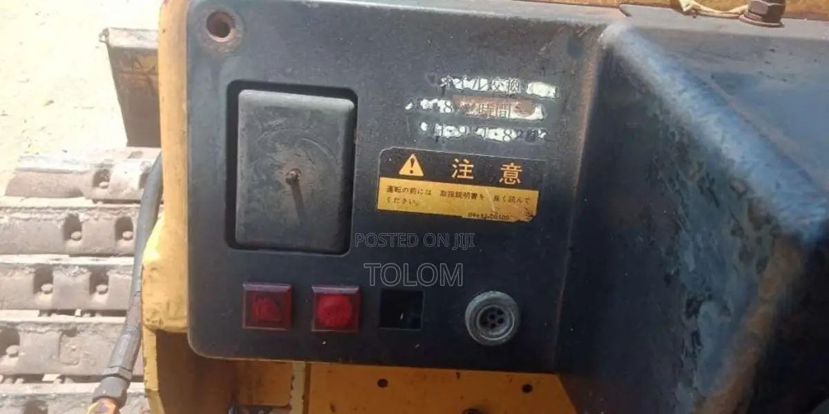 Komatsu D20P-6 1992 Heavy-Duty (Used)