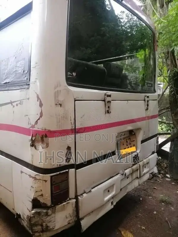 Isuzu Journey 1988 Bus (Used)