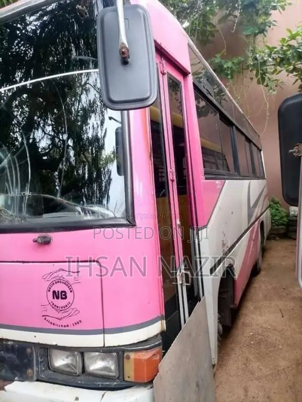 Isuzu Journey 1988 Bus (Used)