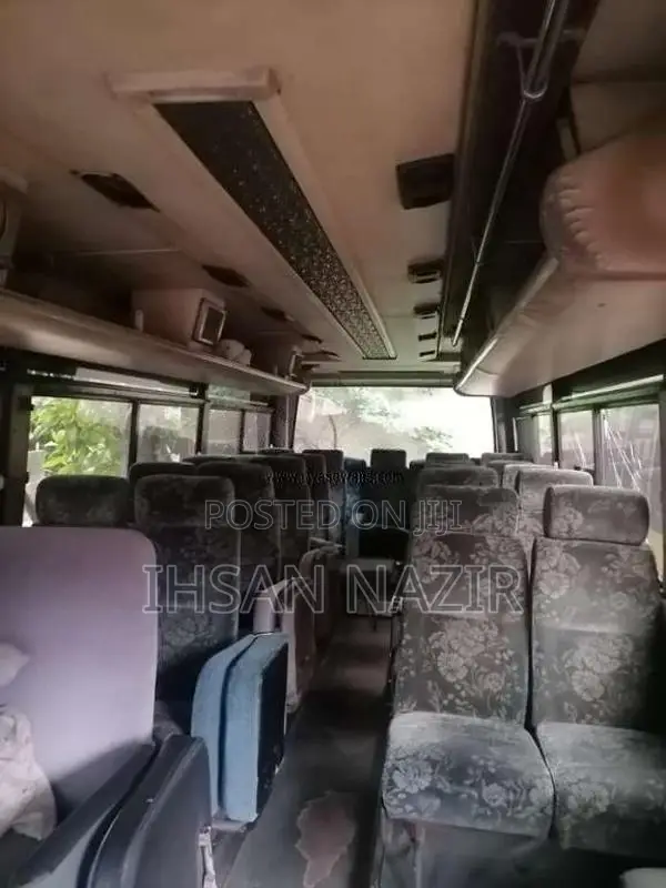 Isuzu Journey 1988 Bus (Used)
