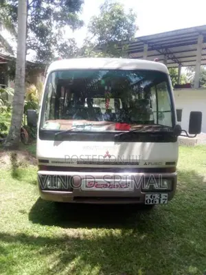 Mitsubishi Baby Rosa 1990 Bus (Used)