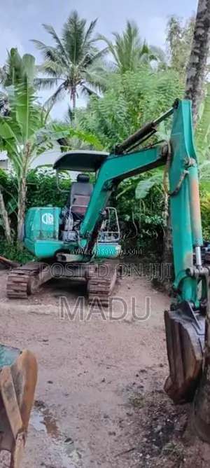 Komatsu PC30-7 2015 Heavy-Duty (Used)