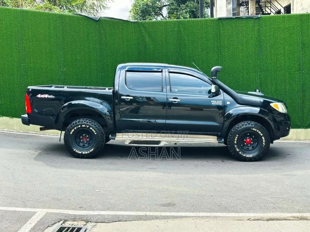 Toyota Hilux 2008 Pickup (Used)