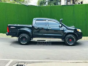 Toyota Hilux 2008 Pickup (Used)