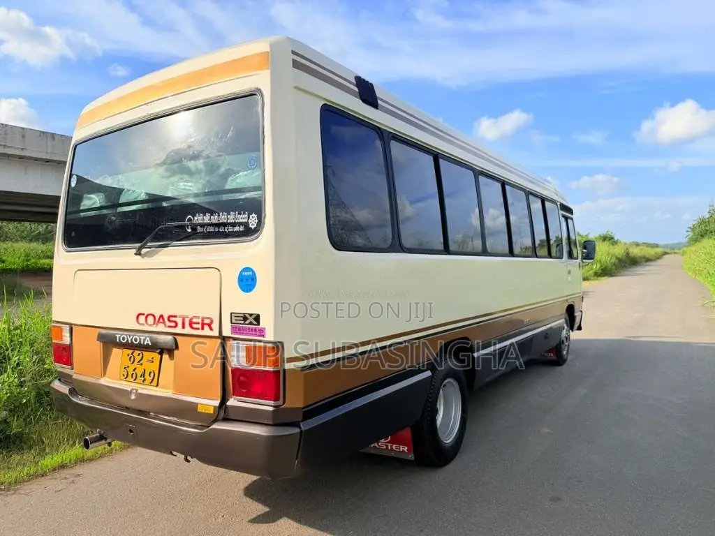 Toyota Coaster 1989 Bus (Used)