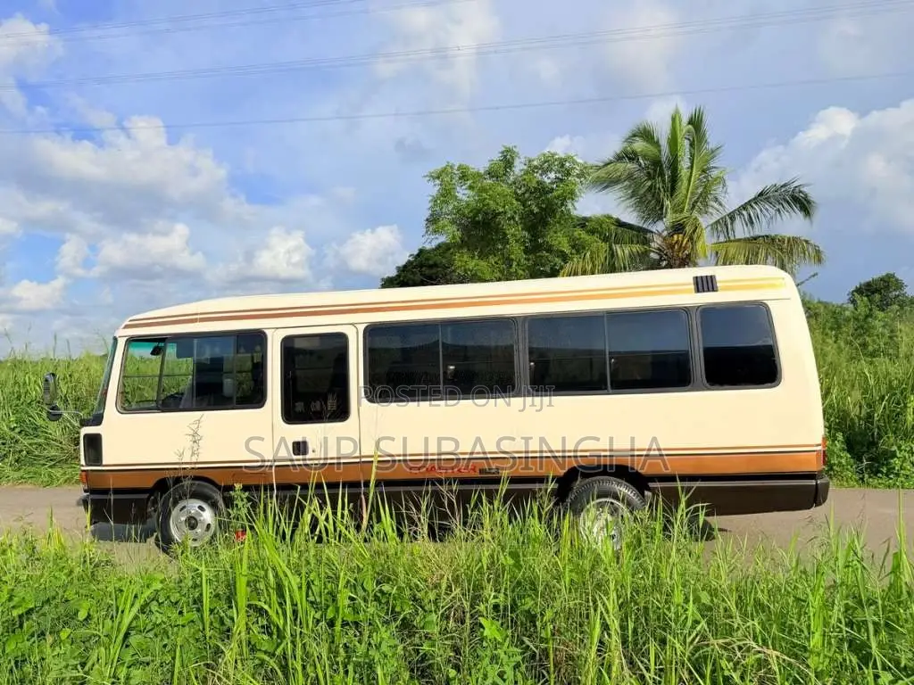 Toyota Coaster 1989 Bus (Used)