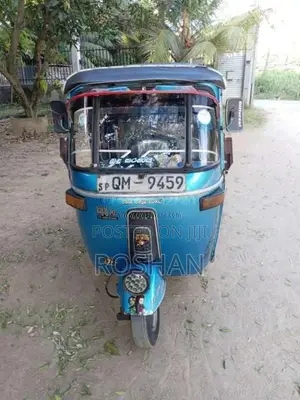 Bajaj 4 Stroke 2007 Three Wheel (Used)