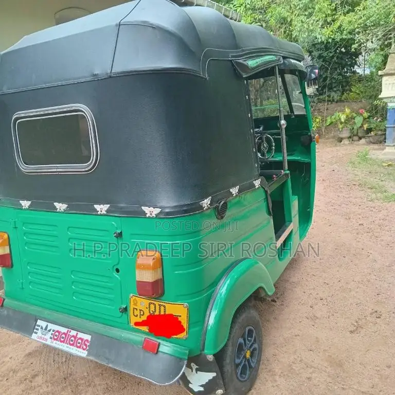 Bajaj 2 Stroke 2006 Three Wheel (Used)