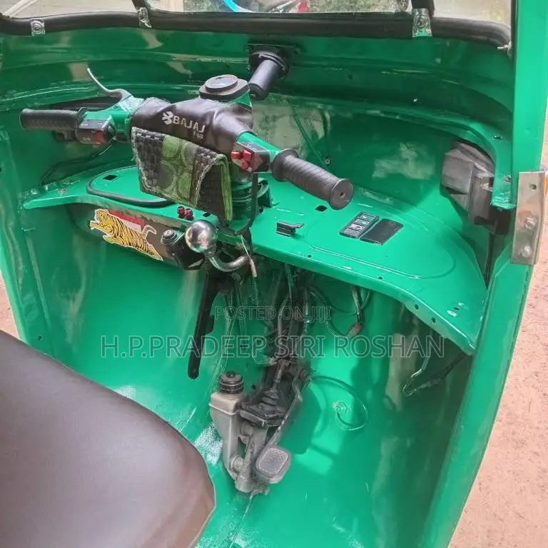Bajaj 2 Stroke 2006 Three Wheel (Used)