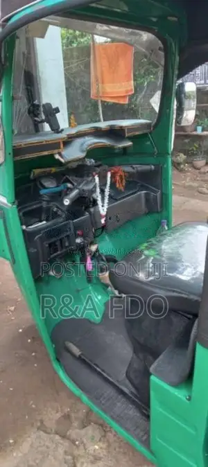 Bajaj RE 4 Stroke 2012 Three Wheel (Used)