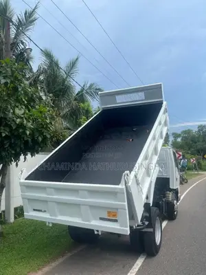 Isuzu Tipper 1997 Lorry (Used)