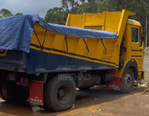 Tata 1615 2011 Lorry (Used)
