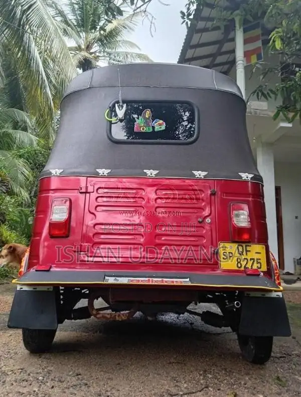Bajaj 2 Stroke 2006 Three Wheel (Used)