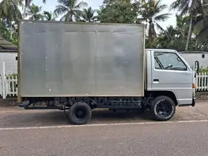 Isuzu NHR Jeslo 10.5 1992 Lorry (Used)