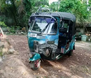 Bajaj 2 Stroke 2001 Three Wheel (Used)